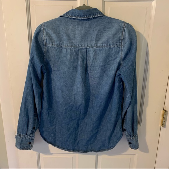 JCrew Chambray Top - Picture 2 of 6